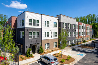 Columbia Canopy at Grove Park in Atlanta, GA - Building Photo - Building Photo