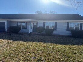 3101 Camelot Blvd in Chesapeake, VA - Building Photo