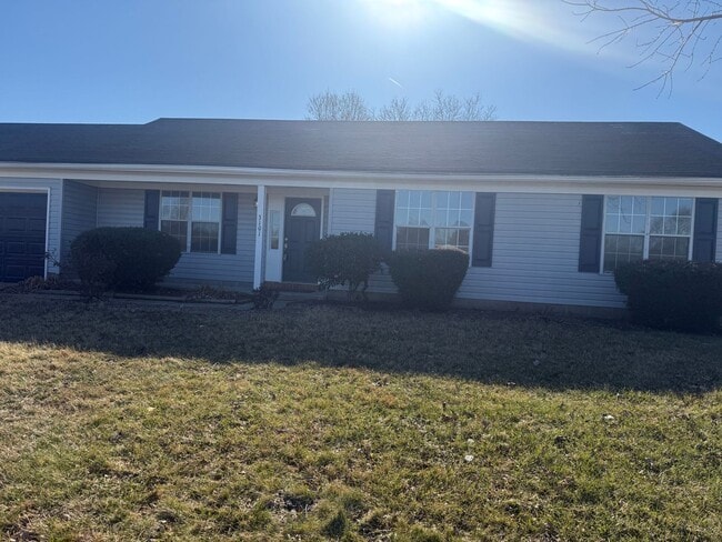 property at 3101 Camelot Blvd