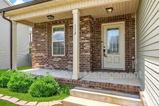 112 Sycamore Hill Dr in Clarksville, TN - Building Photo - Building Photo