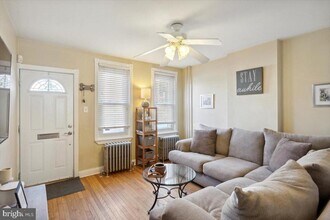 214 Ripka St in Philadelphia, PA - Building Photo - Building Photo