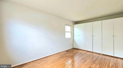 9521 Hagel Cir in Lorton, VA - Building Photo - Building Photo