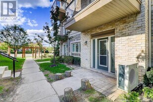 5170 Winston Churchill Blvd in Mississauga, ON - Building Photo