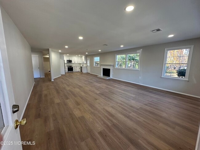 4B Winthrop Pl in Manchester Township, NJ - Building Photo - Building Photo