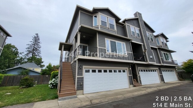 514 E Main St