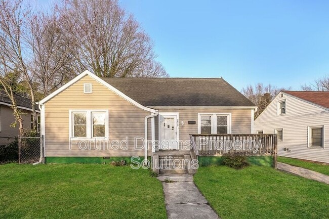 property at 2912 N Glenn Ave