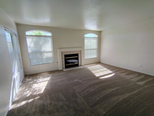 10169 Rolling Tree St in Las Vegas, NV - Building Photo - Building Photo