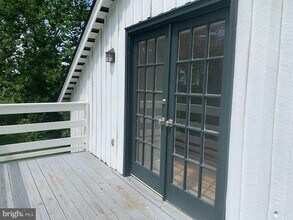 21933 Foxcroft Rd in Middleburg, VA - Building Photo - Building Photo