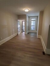 2744 Maryland Ave-Unit -Apt A in Baltimore, MD - Foto de edificio - Building Photo