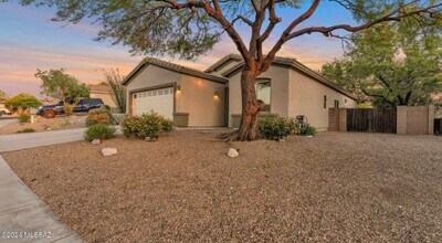 470 S Sunny Rock Dr in Vail, AZ - Building Photo - Building Photo