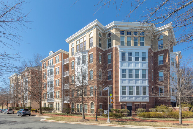 Cameron Square in Alexandria, VA - Foto de edificio - Building Photo