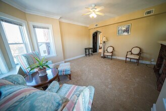 3927 Kirk St in Skokie, IL - Building Photo - Building Photo