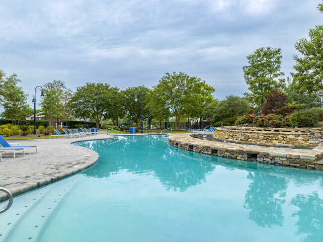 Central Park in Montgomery, AL - Foto de edificio - Building Photo