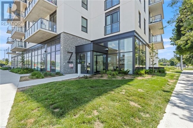 property at 7 Erie Ave