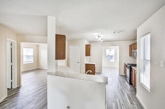 14820 Welbeck Dr in Channelview, TX - Building Photo - Building Photo