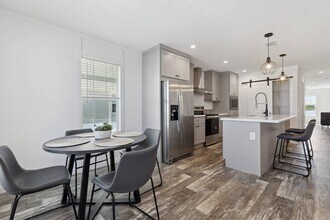 145 Corbans Wy in Avon Park, FL - Building Photo - Building Photo