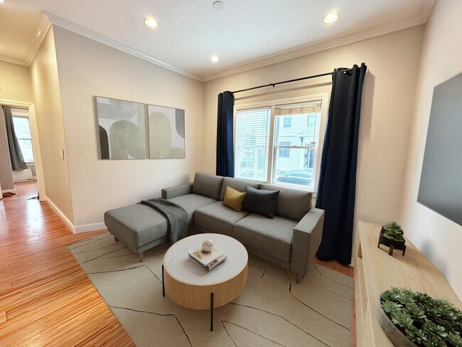 501 Sumner St, Unit 1