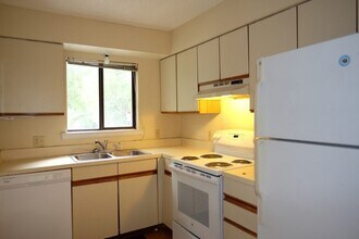 2328 Sadler Rd in Fernandina Beach, FL - Building Photo - Building Photo