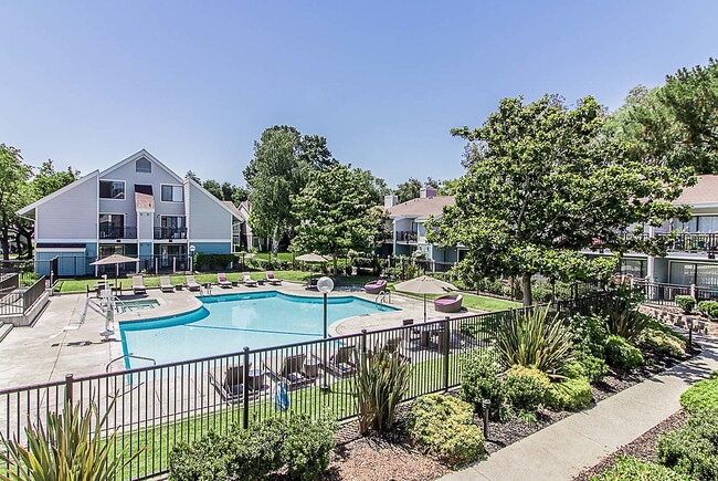 Brookside Oaks