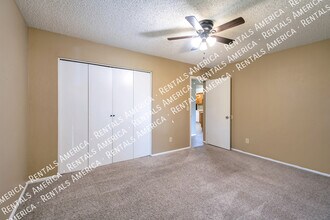 5136 E Evergreen St in Mesa, AZ - Building Photo - Building Photo