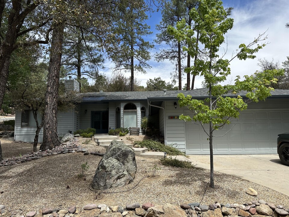 1710 Valley Ranch Cir in Prescott, AZ - Building Photo