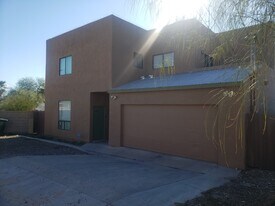 415 E Waverly St, Unit 1 in Tucson, AZ - Building Photo