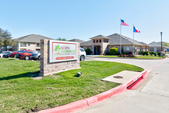 Oak Timbers Fort Worth South Apartments in Fort Worth, TX - Building Photo - Building Photo