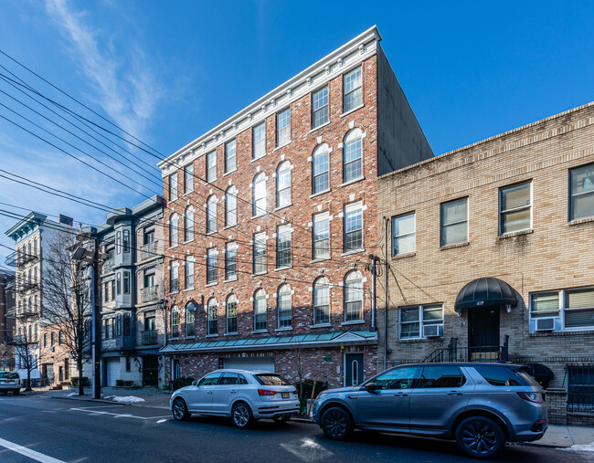 608 Monroe St in Hoboken, NJ - Building Photo - Building Photo