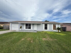 25835 SW 123rd Ave in Homestead, FL - Building Photo