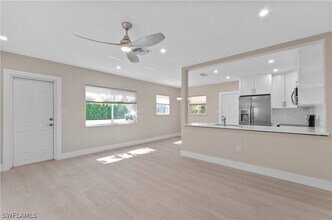 2685 Van Buren Ave in Naples, FL - Building Photo - Building Photo