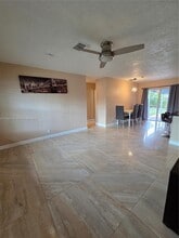 6270 NW 14th St in Sunrise, FL - Building Photo - Building Photo