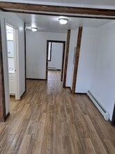 357 Main St in Madawaska, ME - Foto de edificio - Building Photo