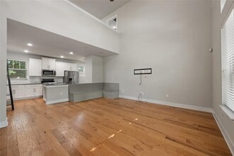 11221 Avery Station Loop in Austin, TX - Building Photo - Building Photo