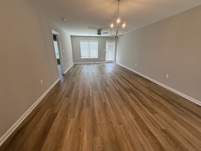 102 Berkshire Cir in Dunn, NC - Building Photo - Building Photo
