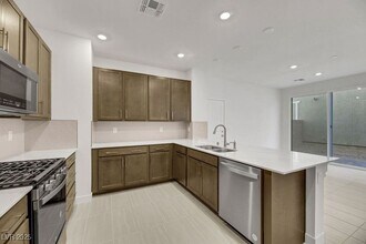 2770 Alfena Pl in Henderson, NV - Building Photo - Building Photo
