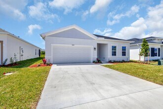 12639 SW Forli Wy in Port St. Lucie, FL - Building Photo - Building Photo