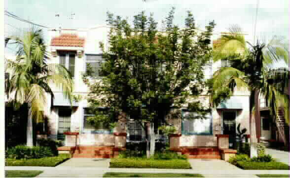 3929-3935 E 3rd St in Long Beach, CA - Building Photo - Building Photo