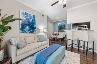 9698 Winsome Ln in Houston, TX - Building Photo - Building Photo