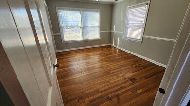 510 Kingston Hall Ct in Hampton, VA - Building Photo - Building Photo