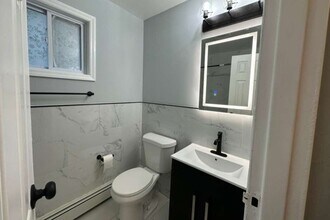 Deerfield Westerlea Apartments in Hightstown, NJ - Building Photo - Building Photo