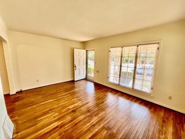 1336 N Wishon Ave in Fresno, CA - Building Photo - Building Photo