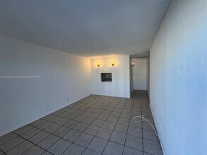 4550 NW 9th St in Miami, FL - Building Photo - Building Photo