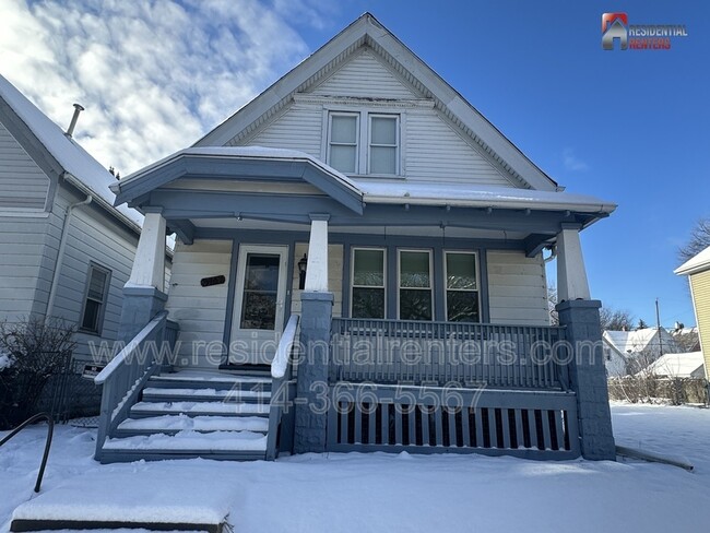 property at 3147 N Richards St