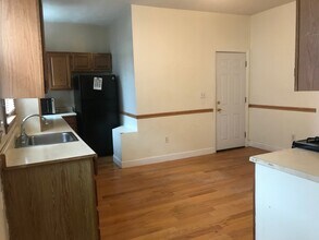 125 Spring St in Medford, MA - Building Photo - Building Photo