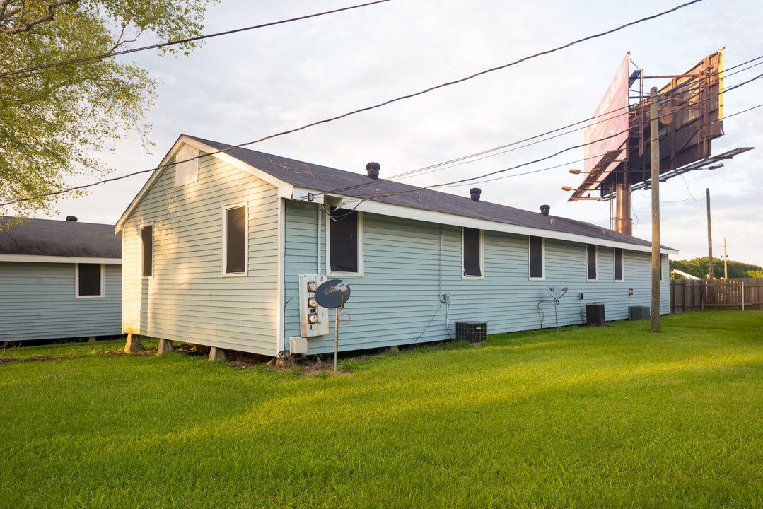 Cote Gelee Apartments in Broussard, LA - Building Photo