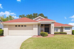 3157 Oakpark Dr in Lakeland, FL - Building Photo