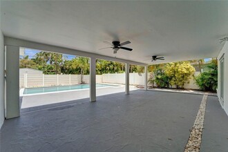 2003 N 45th Ave in Hollywood, FL - Building Photo - Building Photo