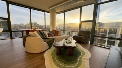 1901 9th St NW in Washington, DC - Foto de edificio - Building Photo