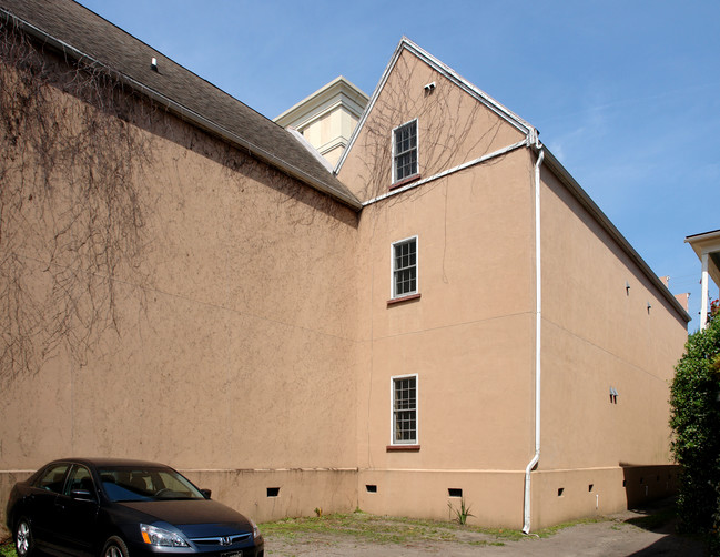 79 Society St in Charleston, SC - Foto de edificio - Building Photo