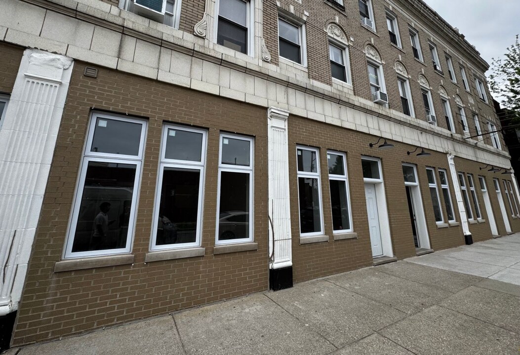 4007 W School St, Unit 4 in Chicago, IL - Foto de edificio